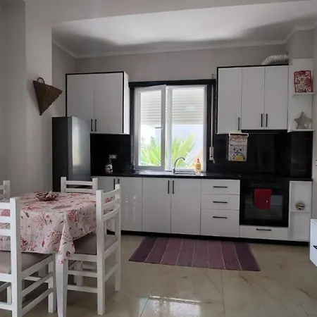 Perla 8 - Holiday home